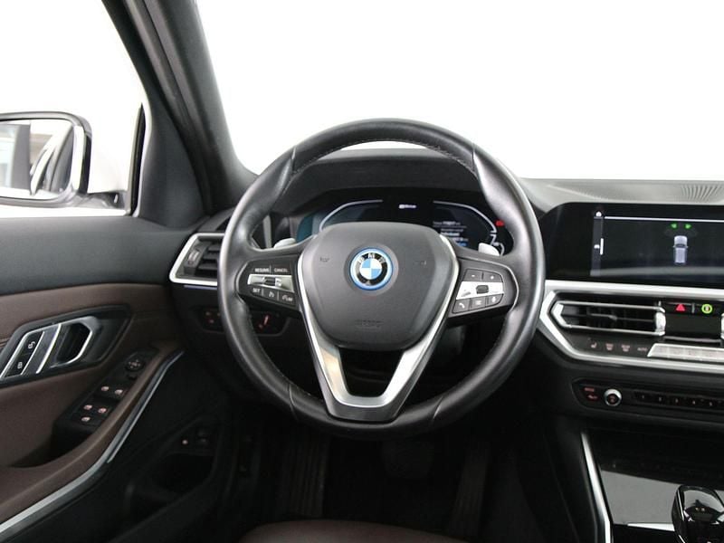 Occasion BMW 320e Sport Line 204 PK (150 kW) 2021 Wit Stationwagen