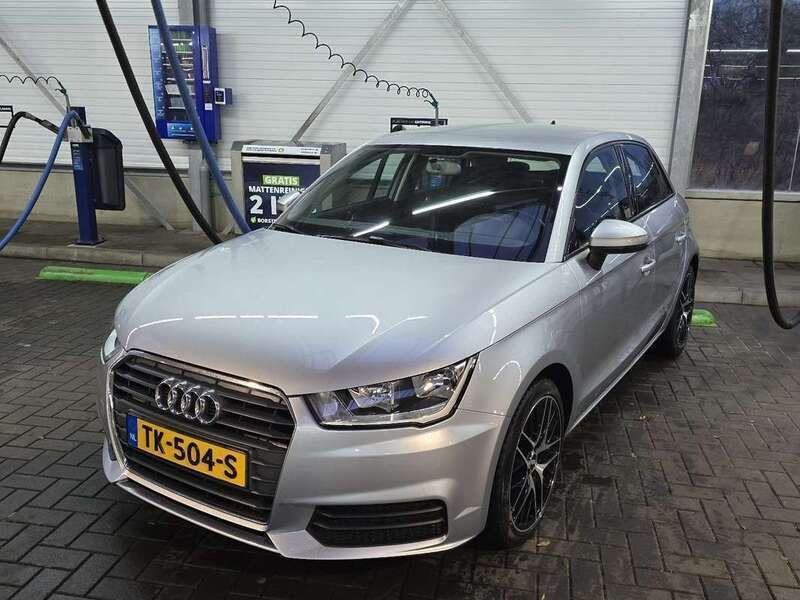 Grijs Gebruikt 2018 Audi A1 Proline Hatchback | € 11.750 (Goede deal) - Afbeelding 1/4