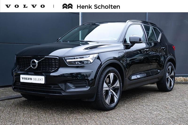 Zwart Occasion 2021 Volvo XC40 R-Design SUV | € 31.950 (Iets duurder) - Afbeelding 1/4