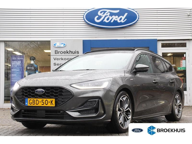 Grijs Gebruikt 2024 Ford Focus ST-Line X Stationwagen | € 28.395 (Iets duurder) - Afbeelding 1/4