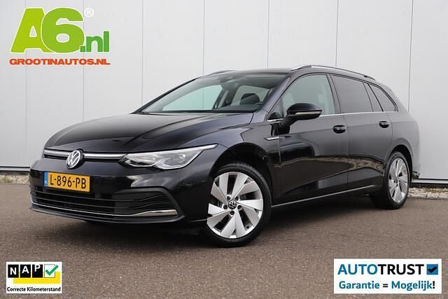 Deep black pearl Gebruikt 2021 VW Golf VIII Style Stationwagen | € 16.900 (Super prijs) - Afbeelding 1/4