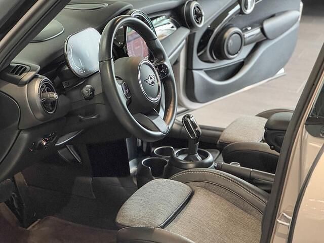 Occasion Mini Cooper 136 PK (100 kW) 2022 Grijs (metallic) Hatchback