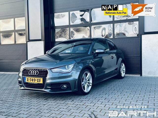Grijs (metallic) Occasion 2011 Audi A1 S-Line Hatchback | € 7.975 (Eerlijke prijs) - Afbeelding 1/4