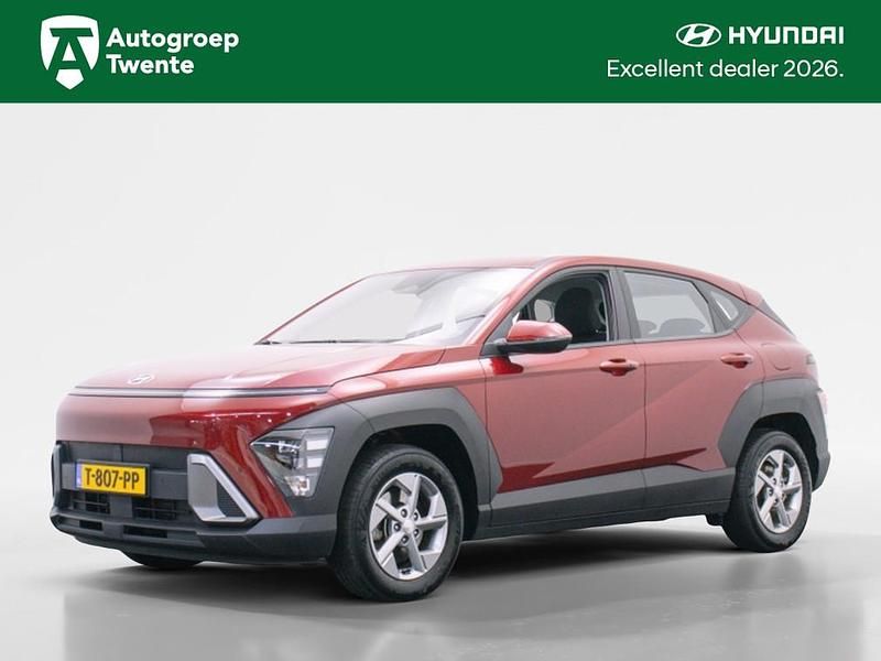 Rood (metallic) Occasion 2023 Hyundai Kona Comfort SUV | € 27.750 (Eerlijke prijs) - Afbeelding 1/4