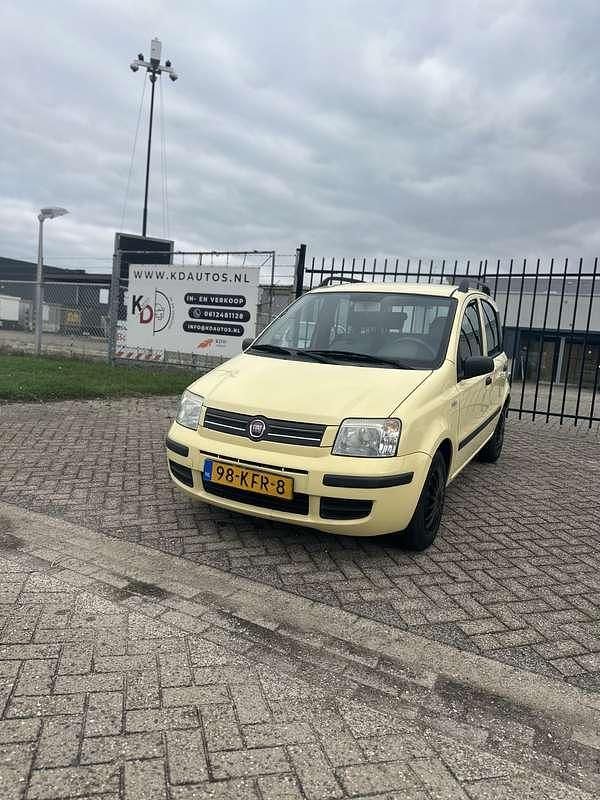 Geel Gebruikt 2009 Fiat Panda Hatchback | € 1.599 (Eerlijke prijs) - Afbeelding 1/4