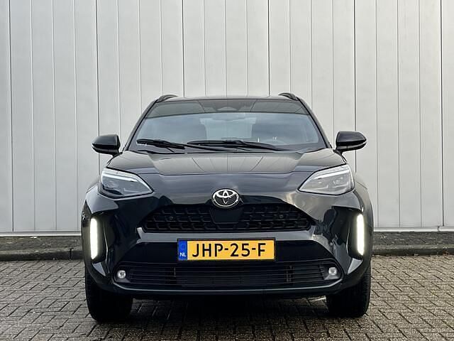 Nieuw Toyota Yaris Cross Limited 84 PK (61 kW) 2025 Zwart SUV