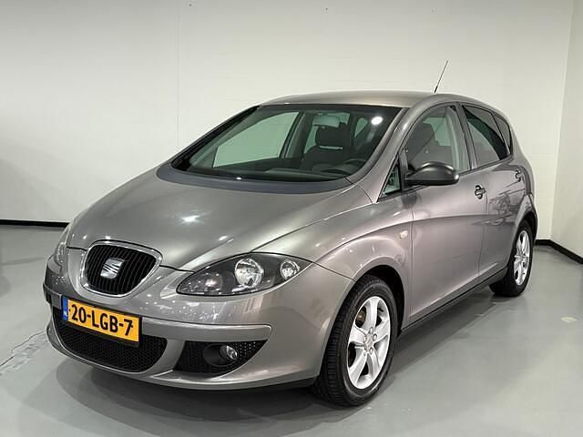 Grijs Occasion 2006 Seat Altea MPV | € 1.749 (Goede deal) - Afbeelding 1/4