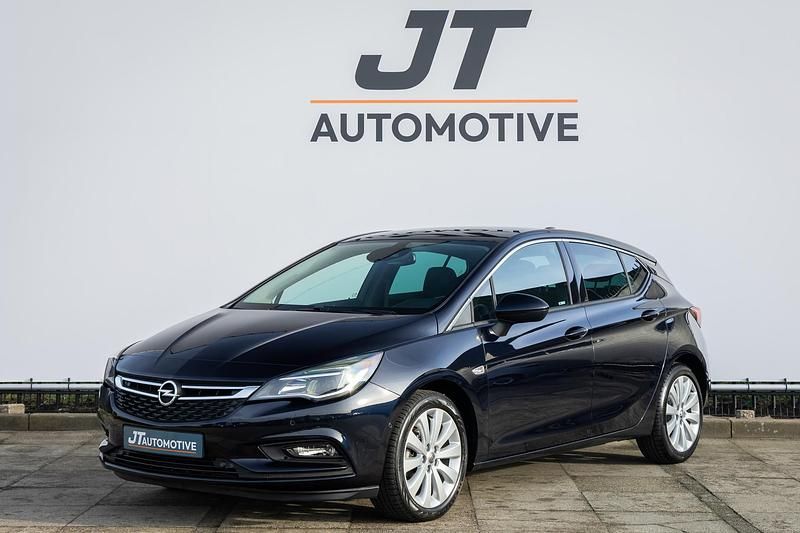 Blauw Occasion 2018 Opel Astra Business Hatchback | € 11.200 (Eerlijke prijs) - Afbeelding 1/4