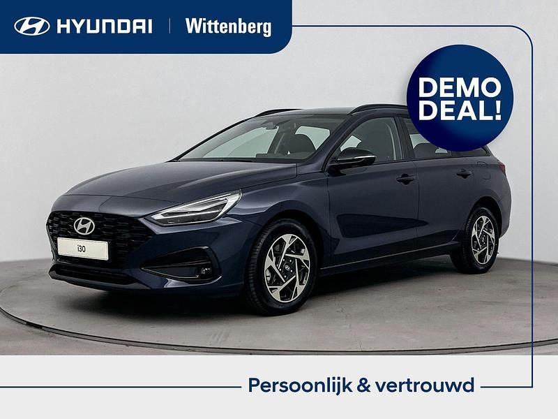 Blauw Gebruikt 2025 Hyundai i30 Comfort Stationwagen | € 36.400 - Afbeelding 1/3