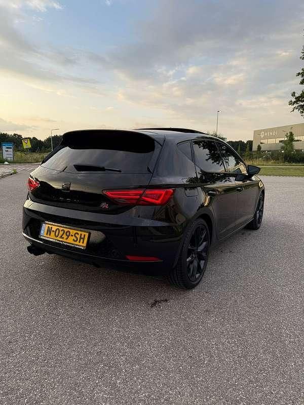 Occasion Seat Leon FR 179 PK (131 kW) 2017 Zwart Hatchback