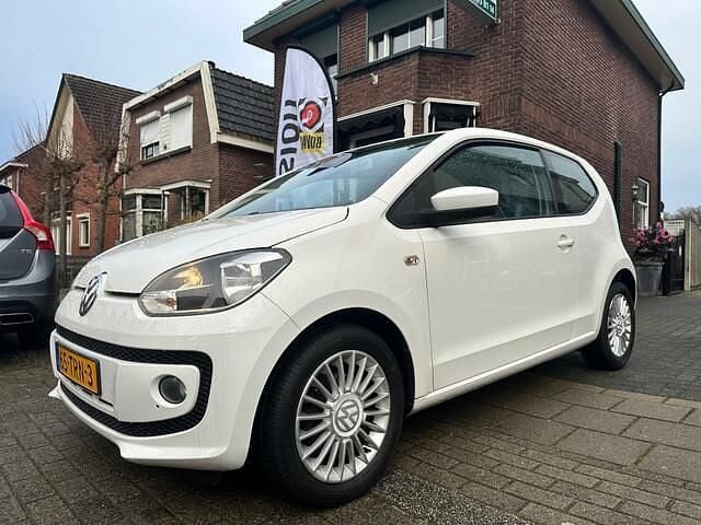 Wit Gebruikt 2012 VW up! high up! Hatchback | € 6.250 (Eerlijke prijs) - Afbeelding 1/4