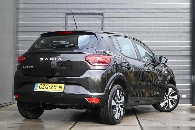 Occasion Dacia Sandero Expression 101 PK (74 kW) 2024 Zwart Hatchback