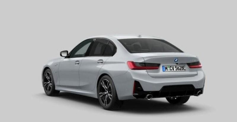 Occasion BMW 330e M Sport 292 PK (214 kW) 2025 Grijs Sedan