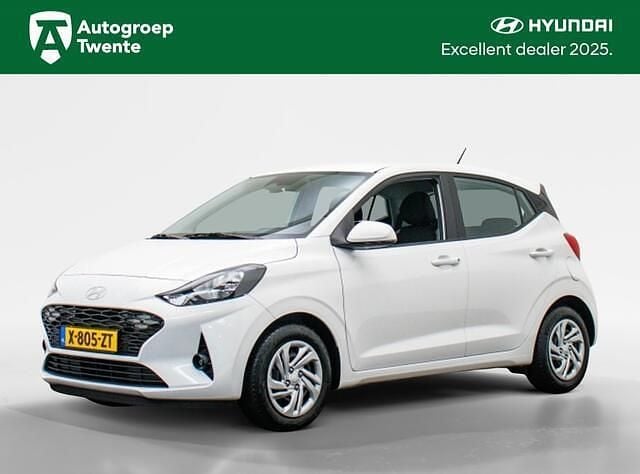 Wit Gebruikt 2024 Hyundai i10 Comfort Hatchback | € 16.495 (Eerlijke prijs) - Afbeelding 1/4