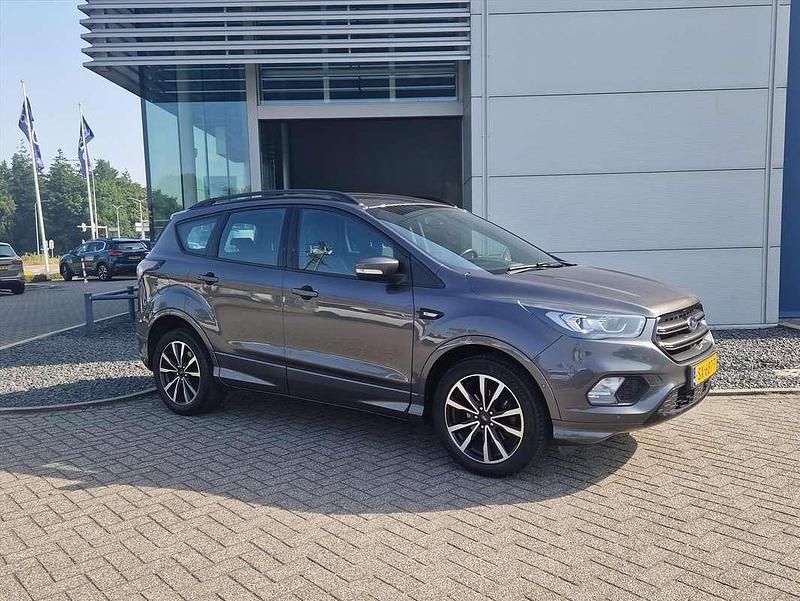 Occasion Ford Kuga ST-Line 150 PK (110 kW) 2018 Grijs SUV
