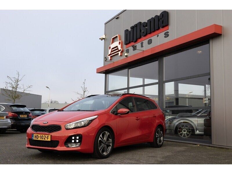 Rood Gebruikt 2015 Kia Ceed GT-Line Stationwagen | € 13.745 (Iets duurder) - Afbeelding 1/4
