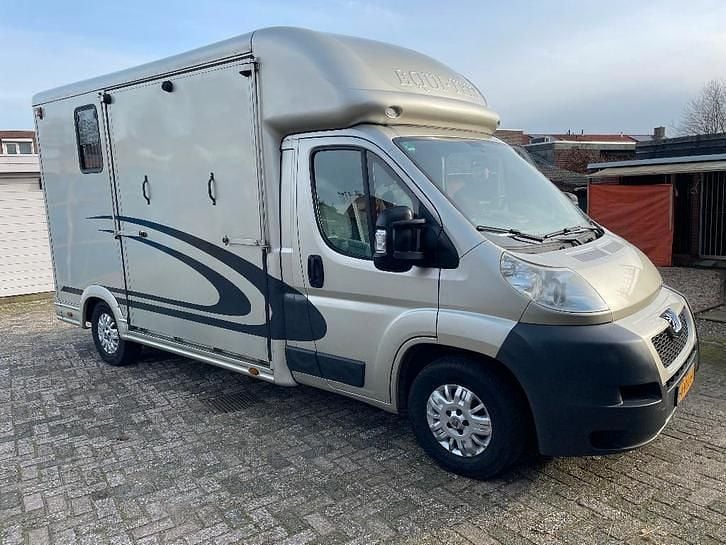 Gebruikt 2011 Peugeot Boxer Van | € 26.950 - Afbeelding 1/4