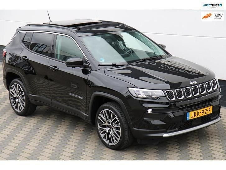 Gebruikt 2024 Jeep Compass SUV | € 34.945 - Afbeelding 1/4