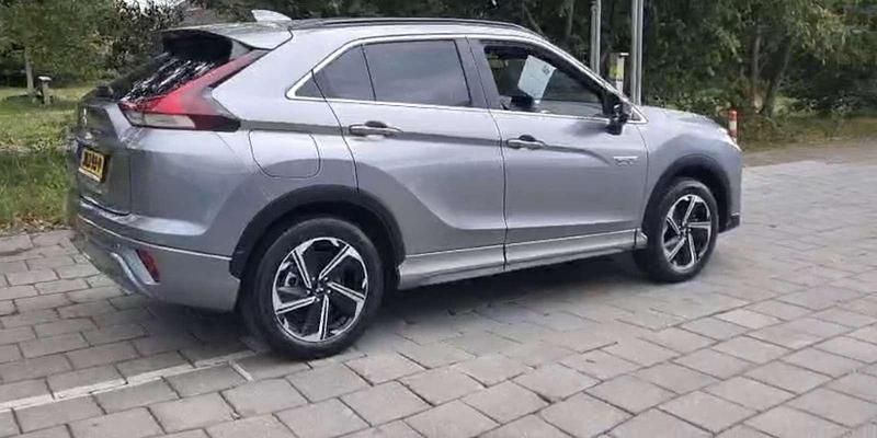 Grijs Occasion 2022 Mitsubishi Eclipse Cross Instyle SUV | € 23.850 (Eerlijke prijs) - Afbeelding 1/4
