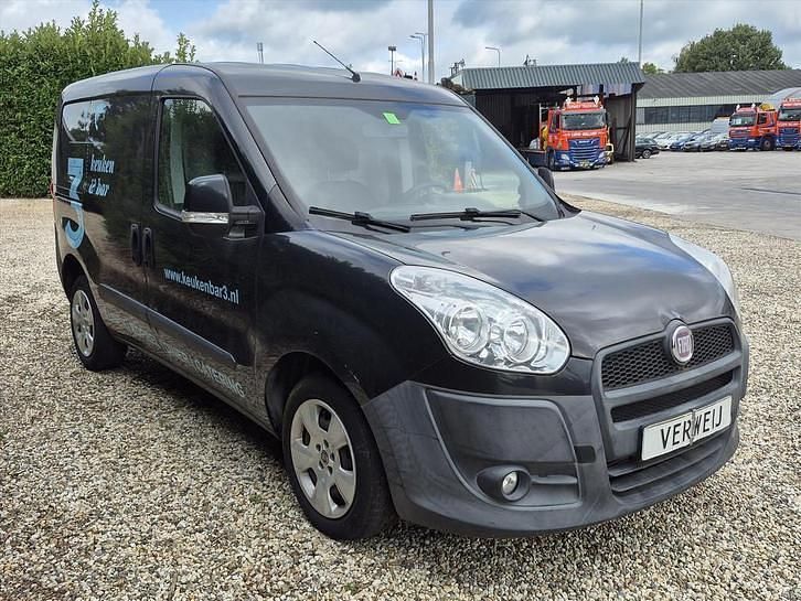 Occasion Fiat Doblò 90 PK (66 kW) 2012 Zwart MPV