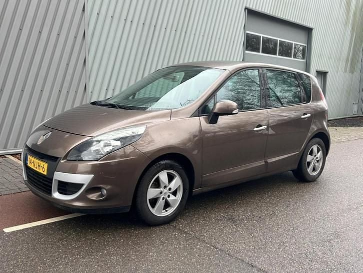Occasion 2010 Renault Mégane III Dynamique | € 3.990 (Goede deal) - Afbeelding 1/4