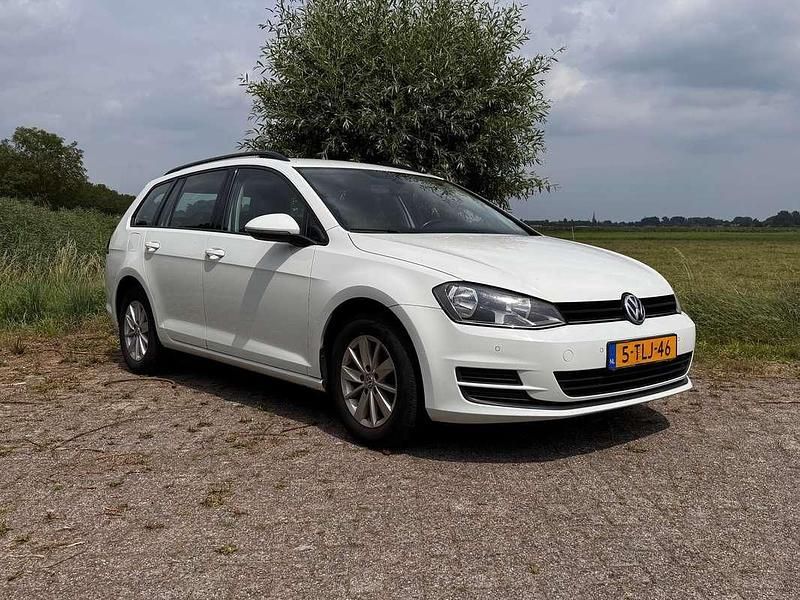 Wit Gebruikt 2014 VW Golf VII Comfortline Stationwagen | € 5.999 (Super prijs) - Afbeelding 1/4