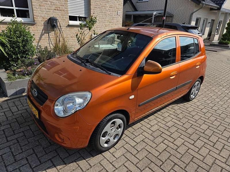 Oranje Gebruikt 2008 Kia Picanto Hatchback | € 1.350 (Goede deal) - Afbeelding 1/4