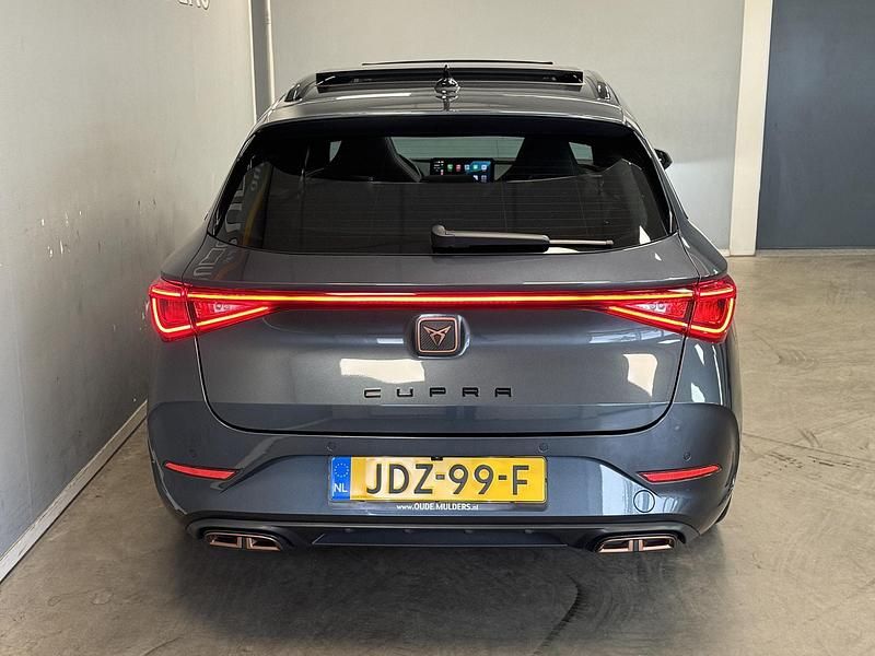 Occasion Cupra Leon VZ 245 PK (180 kW) 2022 Grijs, metallic lak Stationwagen