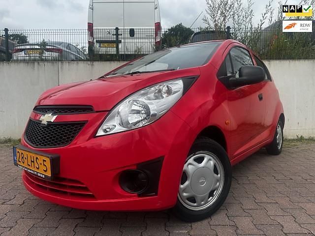 Rood Gebruikt 2010 Chevrolet Spark LS Hatchback | € 2.999 (Goede deal) - Afbeelding 1/4
