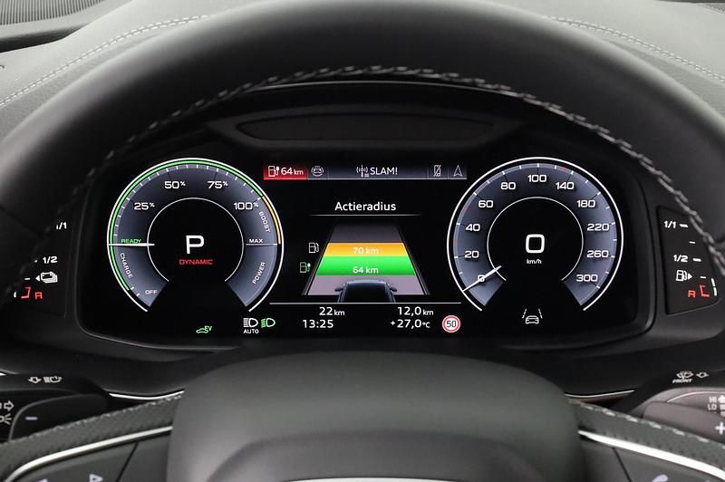 Nieuw Audi Q8 Premium 394 PK (289 kW) 2025 Blauw (metallic) SUV