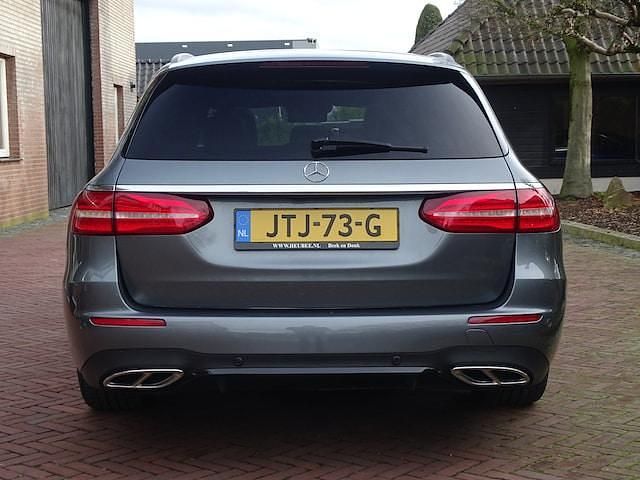Occasion Mercedes E220 AMG 194 PK (142 kW) 2019 Grijs (metallic) Stationwagen