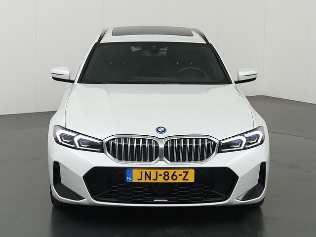 Occasion BMW 330 Comfort Edition 291 PK (214 kW) 2023 Wit Stationwagen