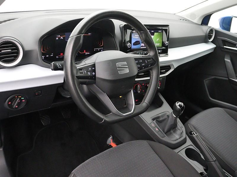 Occasion Seat Ibiza Business 95 PK (69 kW) 2024 Blauw Hatchback