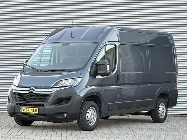Grijs Gebruikt 2020 Citroën Jumper MPV | € 16.250 (Goede deal) - Afbeelding 1/4