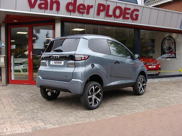 Nieuw Aixam Crossover Premium 2025 Grijs SUV