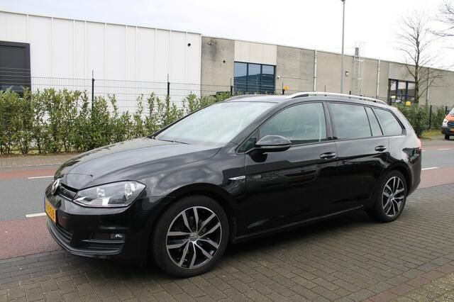 Zwart Gebruikt 2016 VW Golf VII Comfortline Stationwagen | € 10.999 (Eerlijke prijs) - Afbeelding 1/4