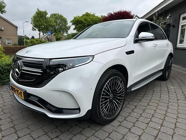 Wit (metallic) Gebruikt 2023 Mercedes EQC400 AMG SUV | € 49.900 (Duur) - Afbeelding 1/4