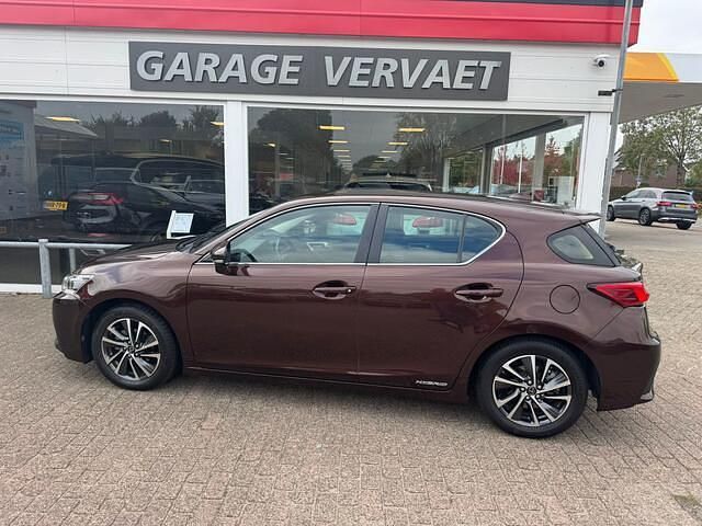 Hatchback Gebruikt 2020 Lexus CT200h Hatchback | € 21.950 (Iets duurder) - Afbeelding 1/2