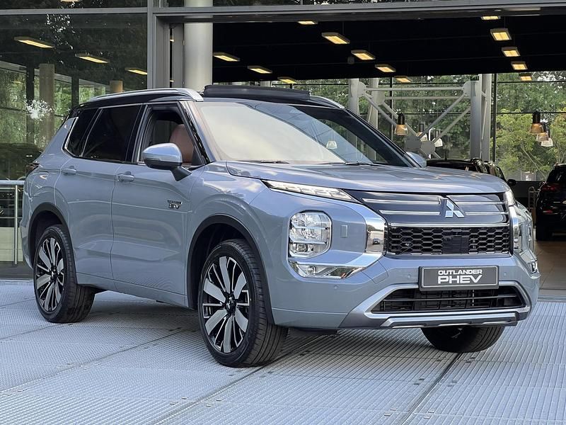 Nieuw Mitsubishi Outlander P-HEV Instyle 306 PK (225 kW) 2025 SUV