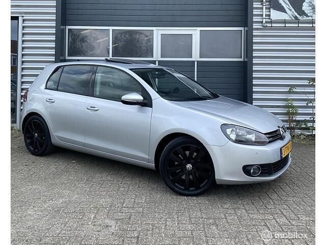 Grijs Gebruikt 2009 VW Golf VI Sportline Hatchback | € 6.999 (Eerlijke prijs) - Afbeelding 1/4