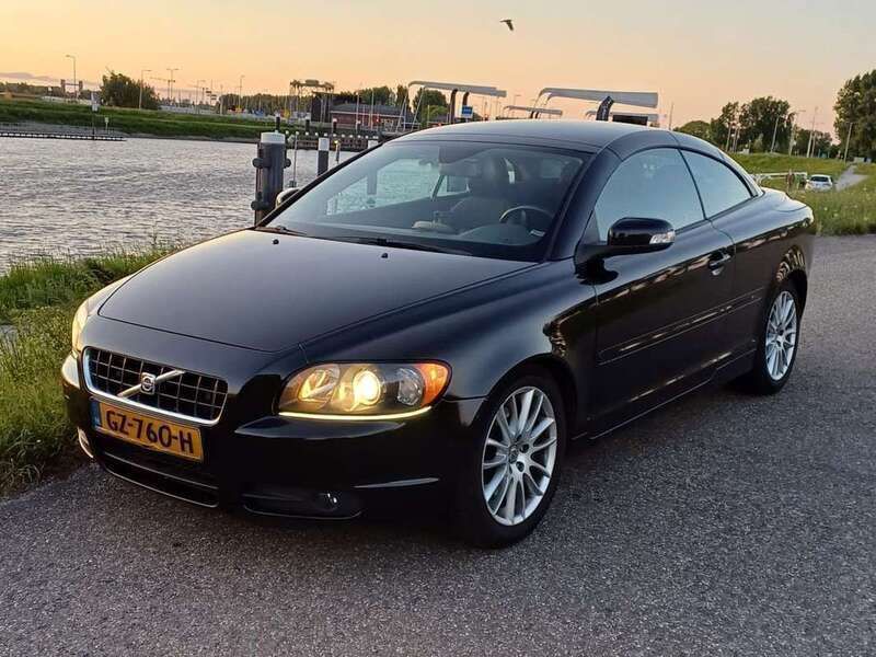 Zwart Gebruikt 2007 Volvo C70 Momentum Cabriolet | € 9.000 (Goede deal) - Afbeelding 1/4