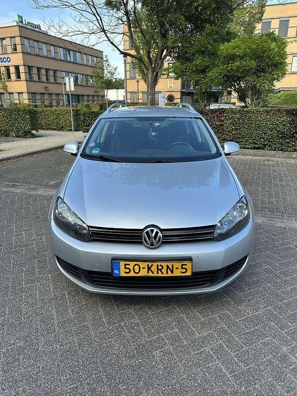 Gebruikt 2010 VW Golf VI Comfortline Hatchback | € 3.000 (Eerlijke prijs) - Afbeelding 1/4