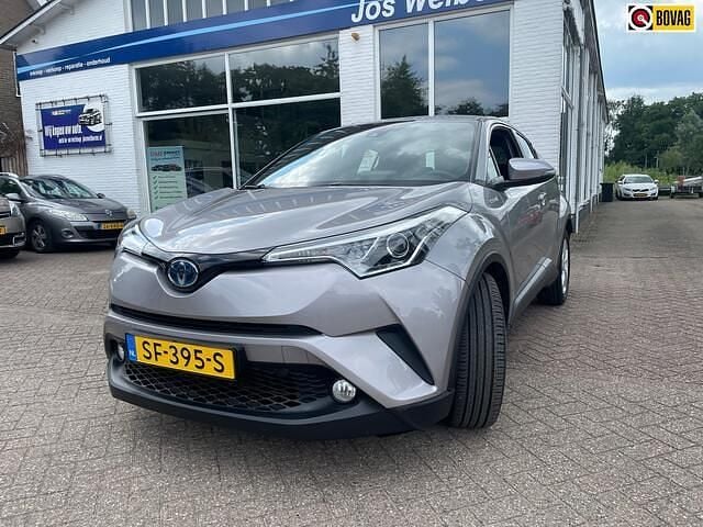 Grijs, metallic lak Gebruikt 2018 Toyota C-HR Active SUV | € 19.795 (Goede deal) - Afbeelding 1/4