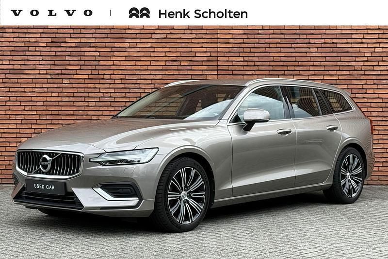 Grijs Gebruikt 2018 Volvo V60 Inscription Stationwagen | € 29.950 (Iets duurder) - Afbeelding 1/4