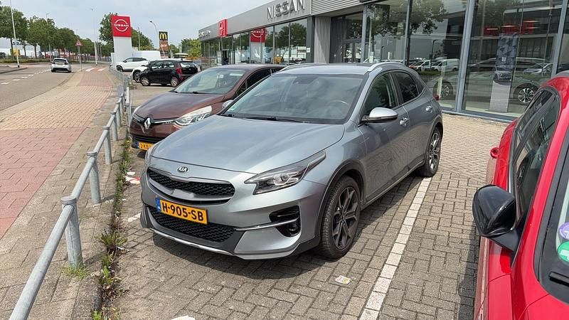 Grijs Gebruikt 2020 Kia XCeed SUV | € 17.250 (Eerlijke prijs) - Afbeelding 1/1