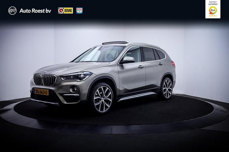 Grijs Gebruikt 2019 BMW X1 Basis SUV | € 29.125 - Afbeelding 1/4