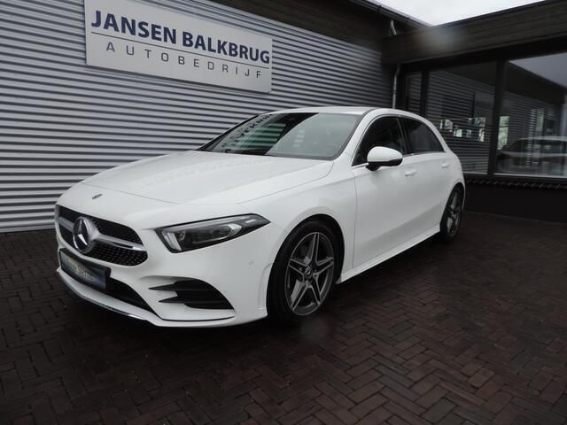 Wit, metallic lak Gebruikt 2019 Mercedes A180 Business Hatchback | € 22.450 (Iets duurder) - Afbeelding 1/4