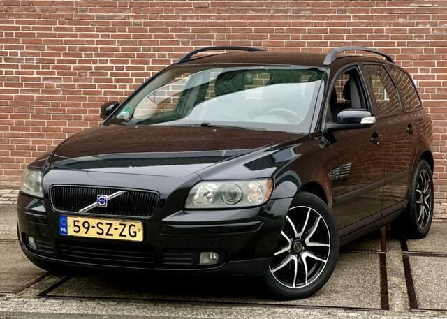 Zwart, metallic lak Gebruikt 2006 Volvo V50 Stationwagen | € 2.950 (Eerlijke prijs) - Afbeelding 1/4