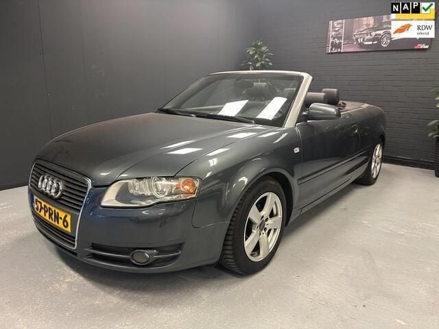 Zwart Occasion 2009 Audi A4 Cabriolet Cabriolet | € 7.999 (Iets duurder) - Afbeelding 1/4