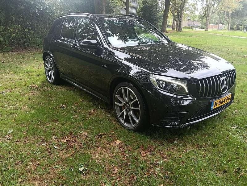 Zwart Gebruikt 2017 Mercedes GLC43 AMG AMG MPV | € 42.500 (Goede deal) - Afbeelding 1/4